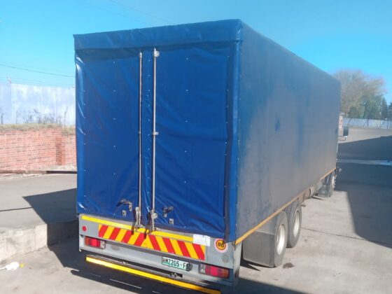 TAUTLINER CURTAIN SIDER PVC TARP